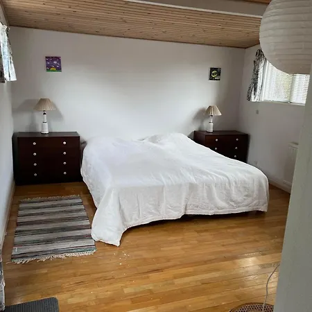 Stunning In Sjaellands Odde With 4 Bedrooms, Jacuzzi And Sauna Feriehus *