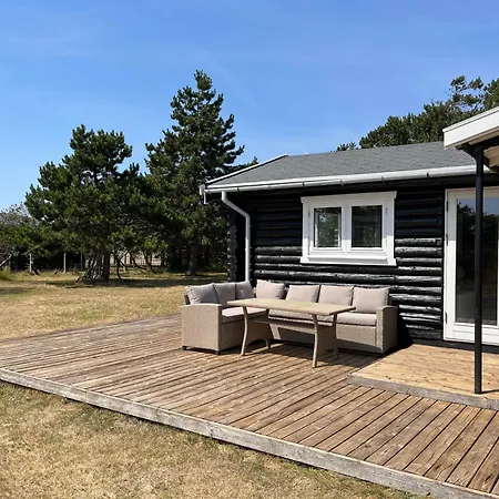 Stunning In Sjaellands Odde With 4 Bedrooms, Jacuzzi And Sauna Yderby